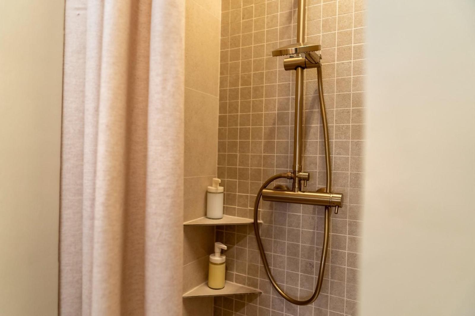 Mina Nai Apartment Ферроль Екстер'єр фото